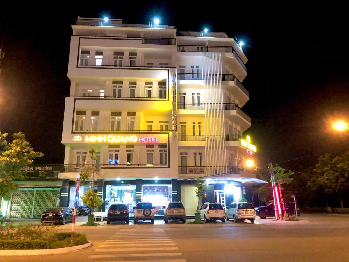 Hotel Khach San Minh Quang Phan Rang Exterior foto