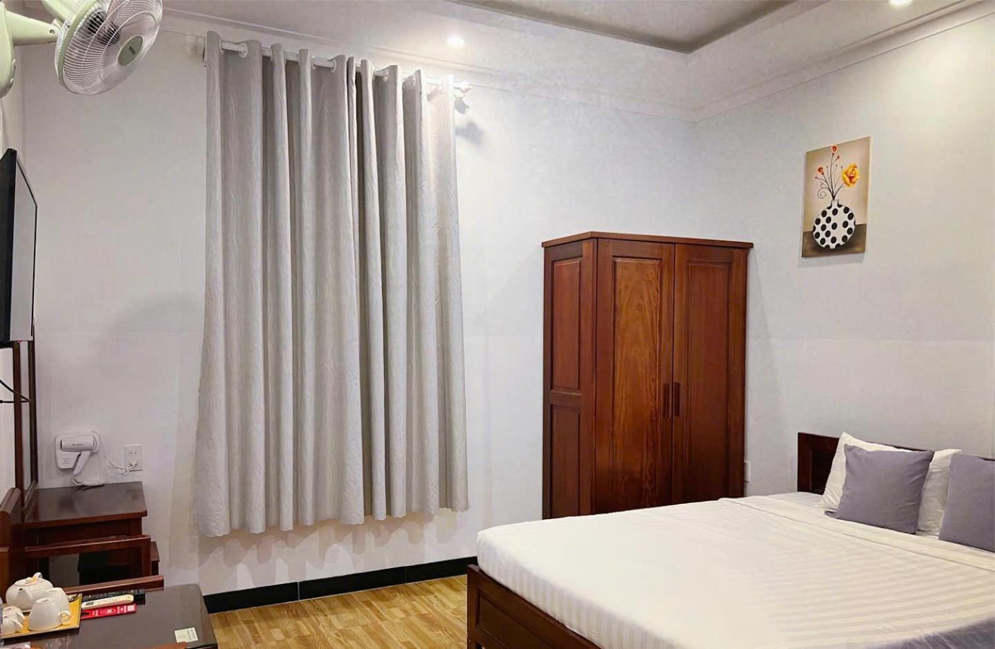 Hotel Khach San Minh Quang Phan Rang Exterior foto