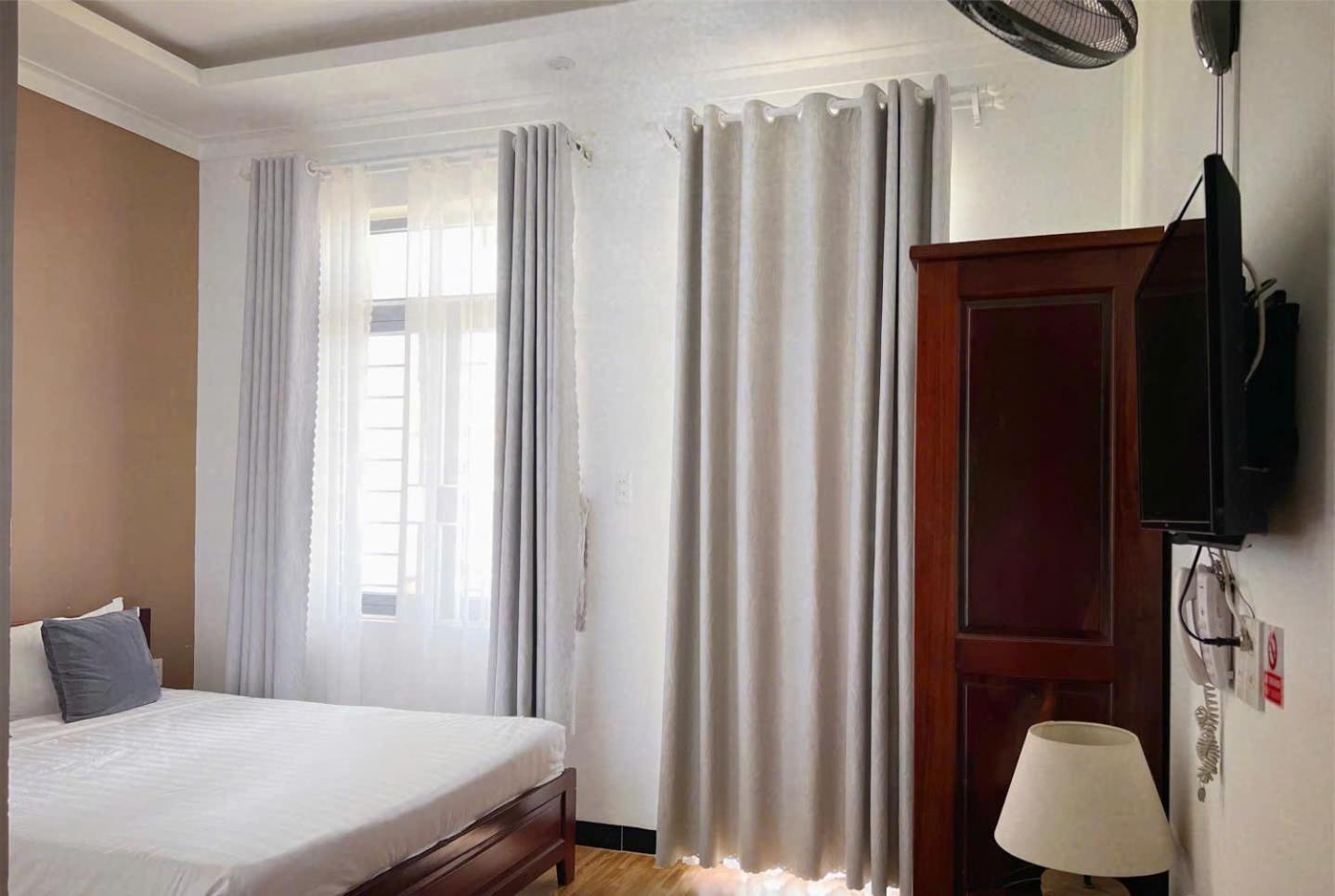 Hotel Khach San Minh Quang Phan Rang Exterior foto
